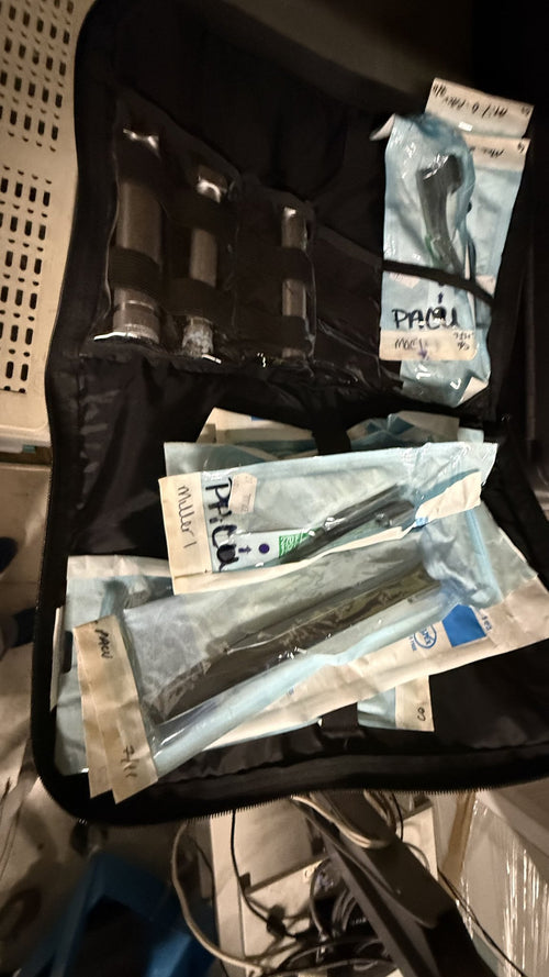 Assorted Laryngoscope Blade and Handle Set with Carrying Case