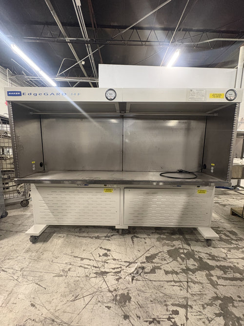 Baker EdgeGARD HF Horizontal Laminar Flow Clean Bench
