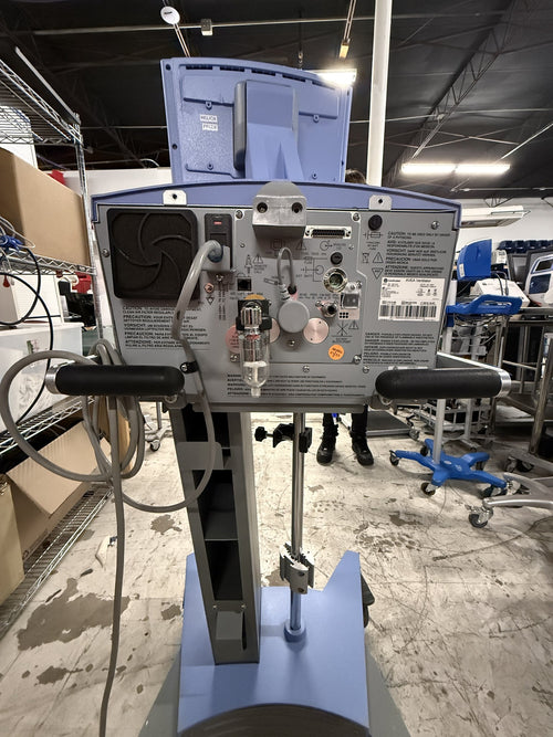 CareFusion AVEA Comprehensive ICU Ventilator on Roll Stand