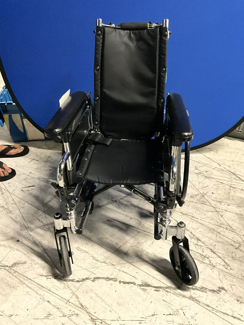 Invacare 9000 Series 9000 XT Reclining Manual Wheelchair - Image 2
