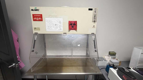 NuAire Laminar Flow Hood / Biosafety Cabinet - Image 4