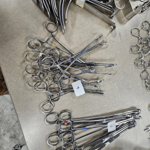 70 Pieces Surgical Instrument Set