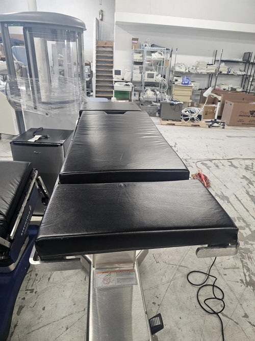 Steris AMSCO 3085 SP Surgical Table with Hand Control Complete