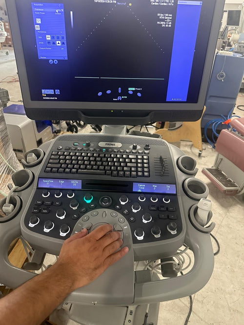 2019 Siemens Acuson S2000 with 8V3 , 4V1c, 10V4  Probes
