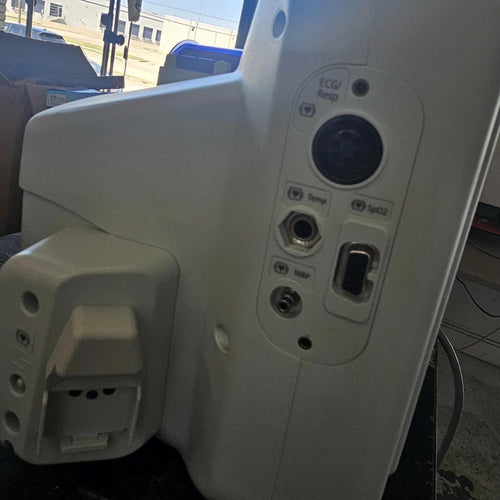 Criticare nGenuity 8100EP- DOX SpO2, NIBP, ECG,  Temp, CO2, Printer