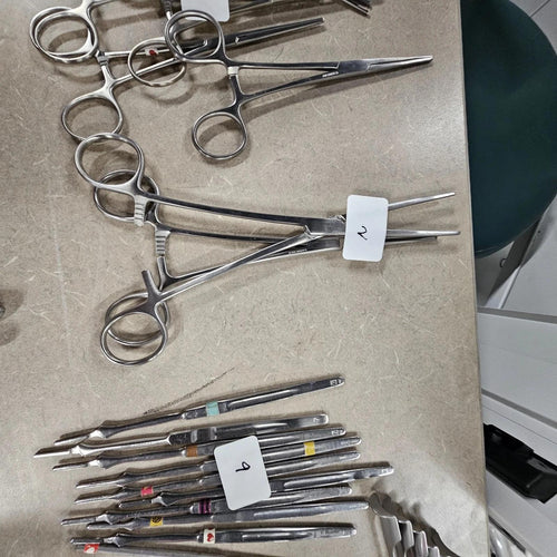 70 Pieces Surgical Instrument Set