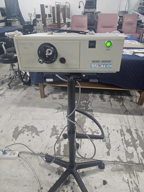Luxtec 9300XSP & 9000 Light Source for Surgical Headlight Qty 5