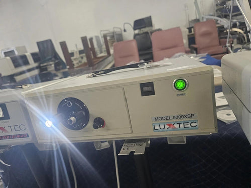 Luxtec 9300XSP & 9000 Light Source for Surgical Headlight Qty 5