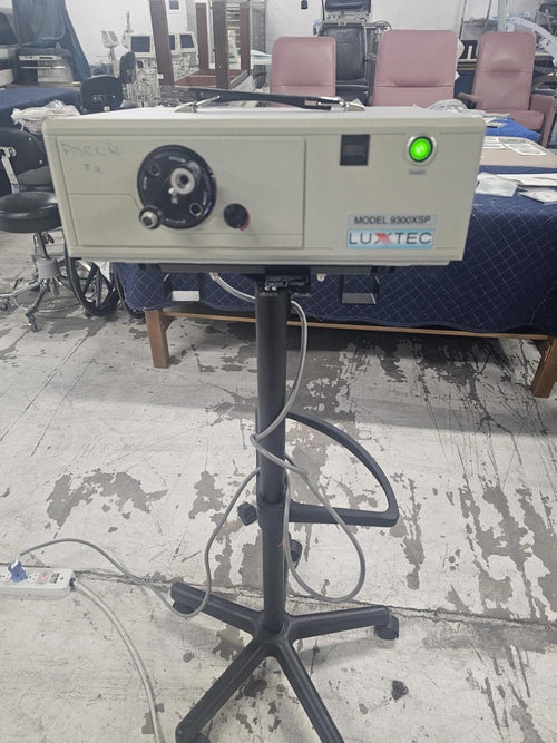 Luxtec 9300XSP & 9000 Light Source for Surgical Headlight Qty 5