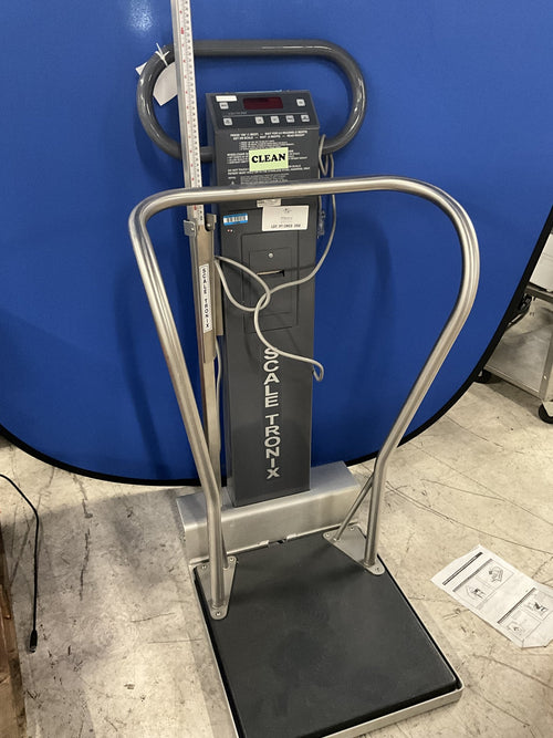 Scale-Tronix Platform Scale with Handrail and Height Rod