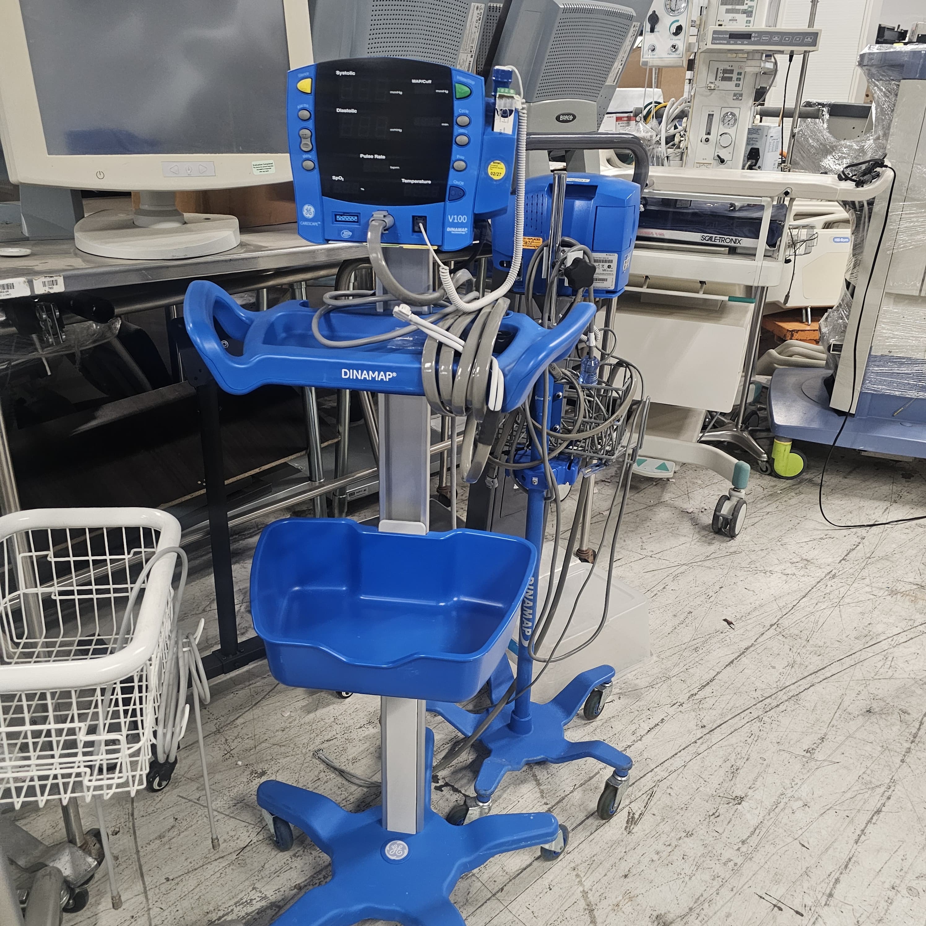 GE CARESCAPE DINAMAP V100 Vital Signs Monitors 265 Units